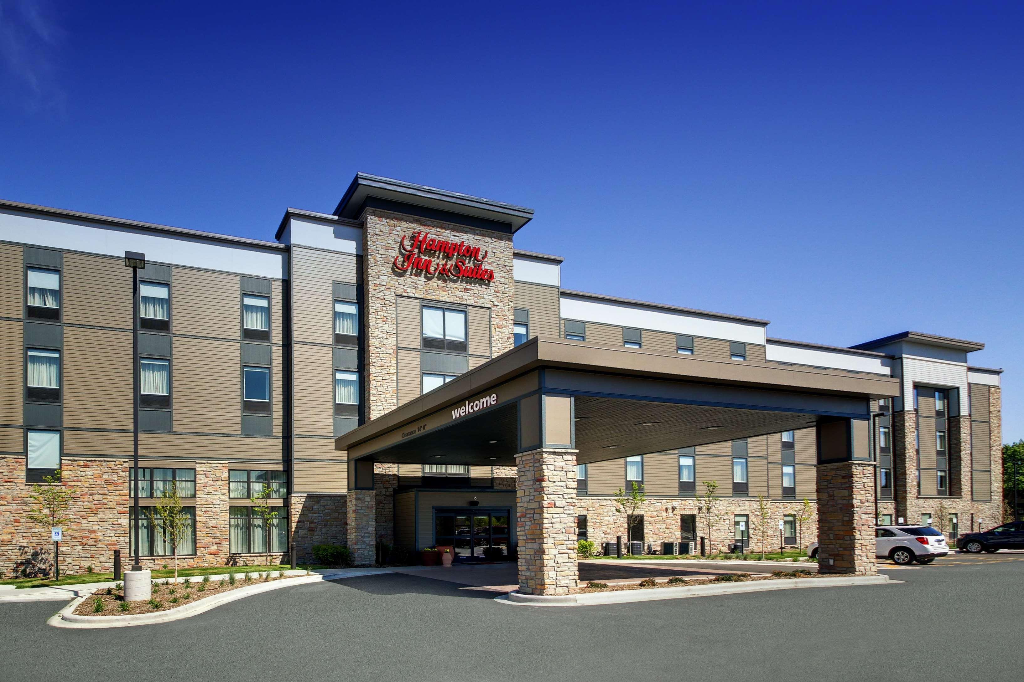 Hampton Inn&Suites Milwaukee West West Allis Exterior foto